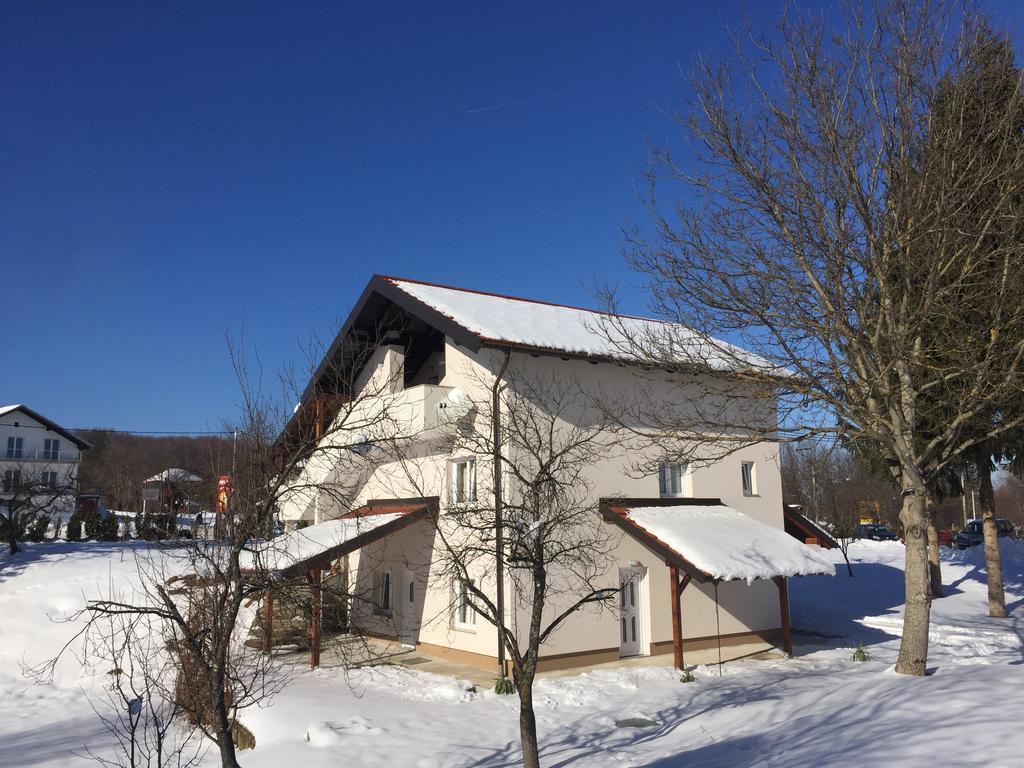 Guest House Ema Grabovac  Bagian luar foto