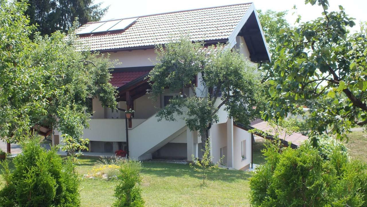 Guest House Ema Grabovac  Bagian luar foto