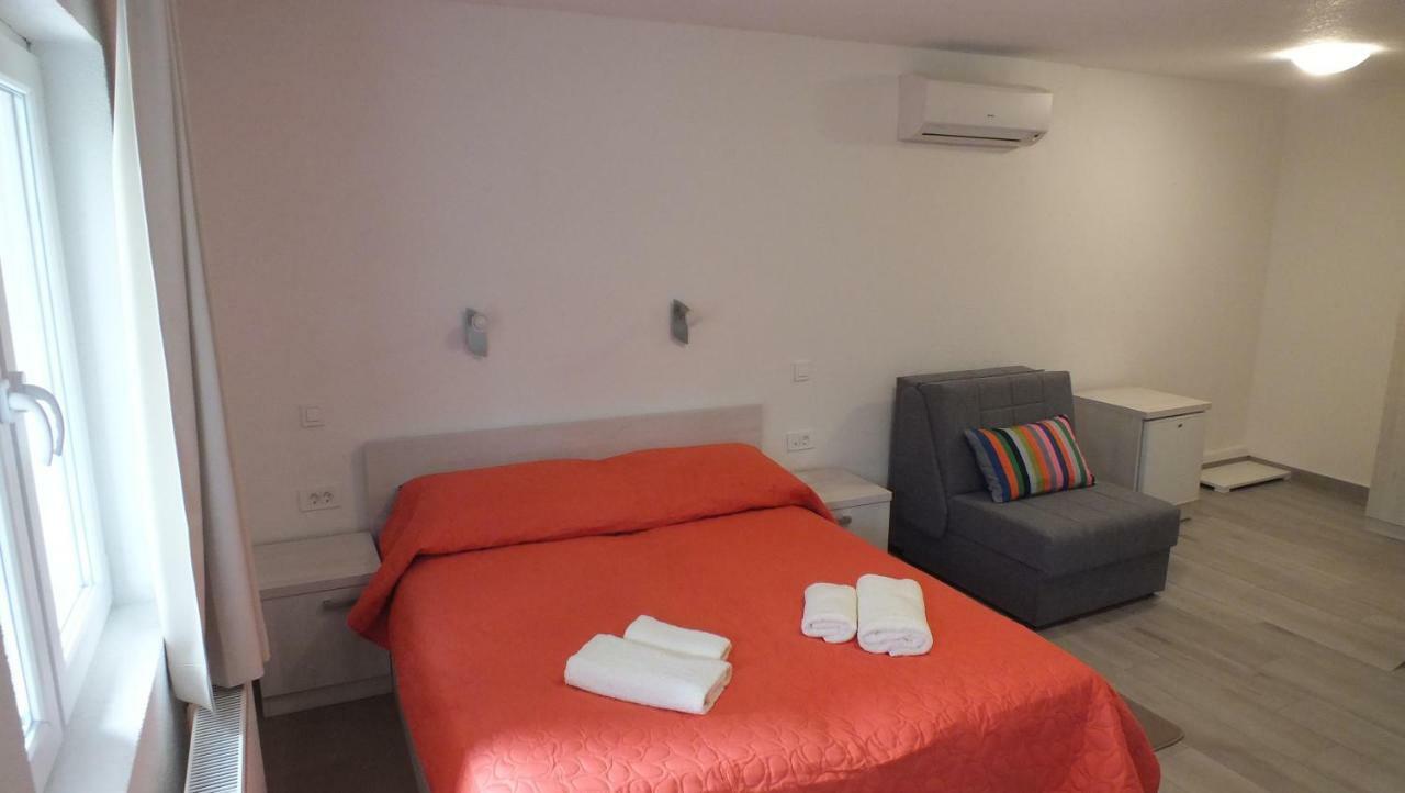 Guest House Ema Grabovac  Bagian luar foto